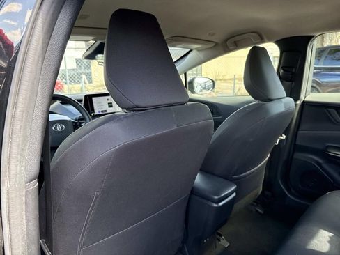 Used 2024 Toyota Prius LE FWD image 13