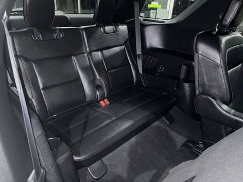 Used 2020 Ford Explorer Limited image 29