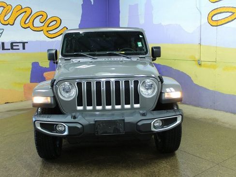 Used 2019 Jeep Wrangler Unlimited Sahara w/ Uconnect 4C Nav & Sound Group image 3