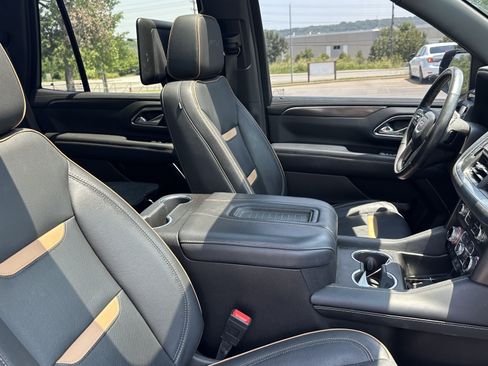 Used 2021 GMC Yukon AT4 w/ AT4 Premium Package AWD/4WD image 33