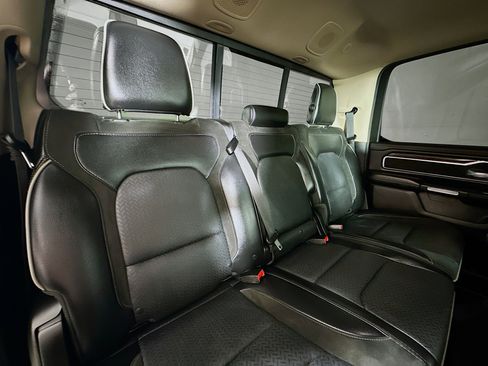 Used 2019 RAM 1500 Laramie AWD/4WD image 24
