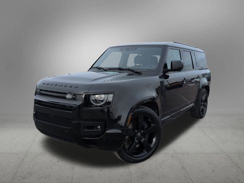 Used 2024 Land Rover Defender 130 X-Dynamic SE image 1