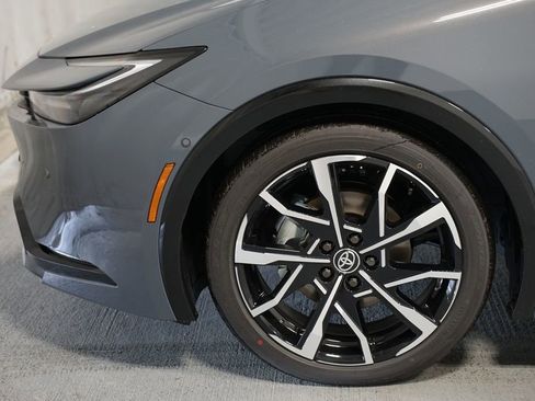 New 2026 Toyota Prius Plug-In Hybrid image 5