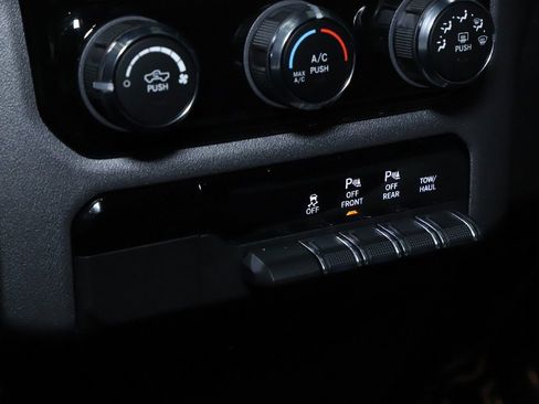 Used 2025 RAM 1500 Big Horn image 27