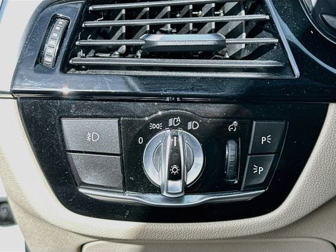 Used 2017 BMW 540i RWD image 10