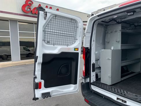 Used 2018 Ford Transit 250 148 Low Roof RWD image 30