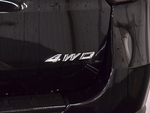 Used 2025 Ford Explorer ST-Line image 14