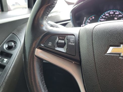 Used 2019 Chevrolet Trax LT w/ Driver Confidence Package image 22