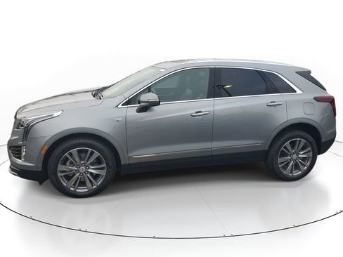 Certified 2025 Cadillac XT5 Premium Luxury AWD/4WD image 2
