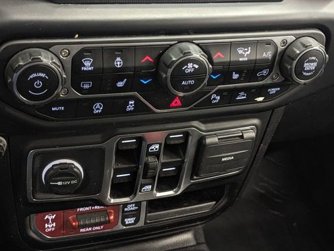 Used 2021 Jeep Gladiator Rubicon image 23