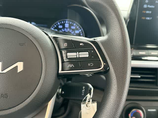 Used 2023 Kia Forte LXS FWD image 9