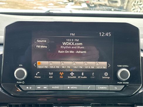 Used 2025 Nissan Pathfinder SV image 20