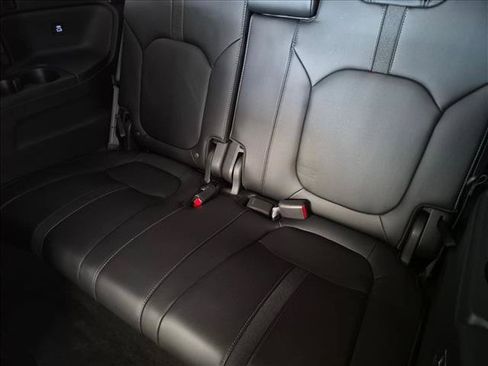 Used 2023 Honda Pilot EX-L image 18