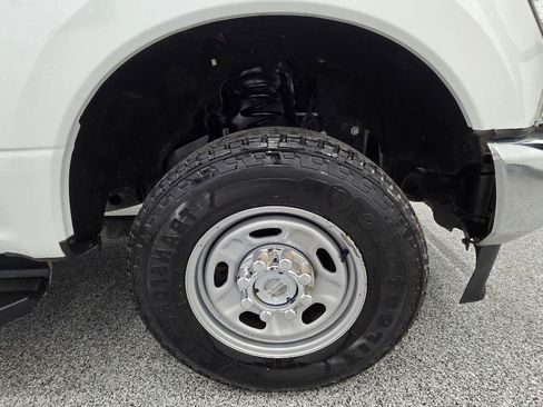Used 2021 Ford F250 XL w/ STX Appearance Package AWD/4WD image 33