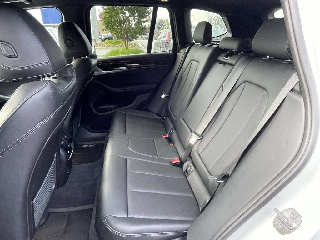 Used 2023 BMW X3 sDrive30i w/ Premium Package RWD image 3