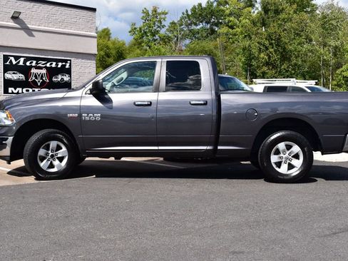 Used 2017 RAM 1500 Classic SLT image 3