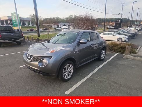 Used 2014 Nissan Juke SV w/ Navigation Package image 2