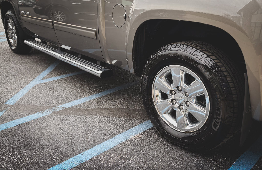 Used 2013 GMC Sierra 1500 SLT w/ SLT Convenience Package AWD/4WD image 27