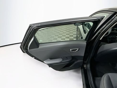 Used 2025 Kia K4 LXS image 26