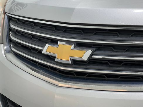 Used 2017 Chevrolet Traverse LT AWD/4WD image 38