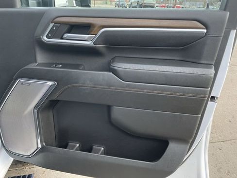 Used 2024 Chevrolet Silverado 3500 High Country w/ High Country Premium Package image 16