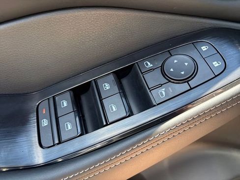 New 2026 Nissan Rogue SV AWD/4WD image 8