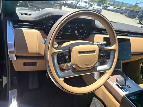 Used 2025 Land Rover Range Rover SE AWD/4WD image 25