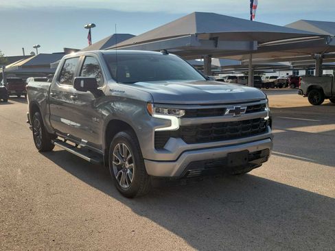 Used 2024 Chevrolet Silverado 1500 RST AWD/4WD image 2