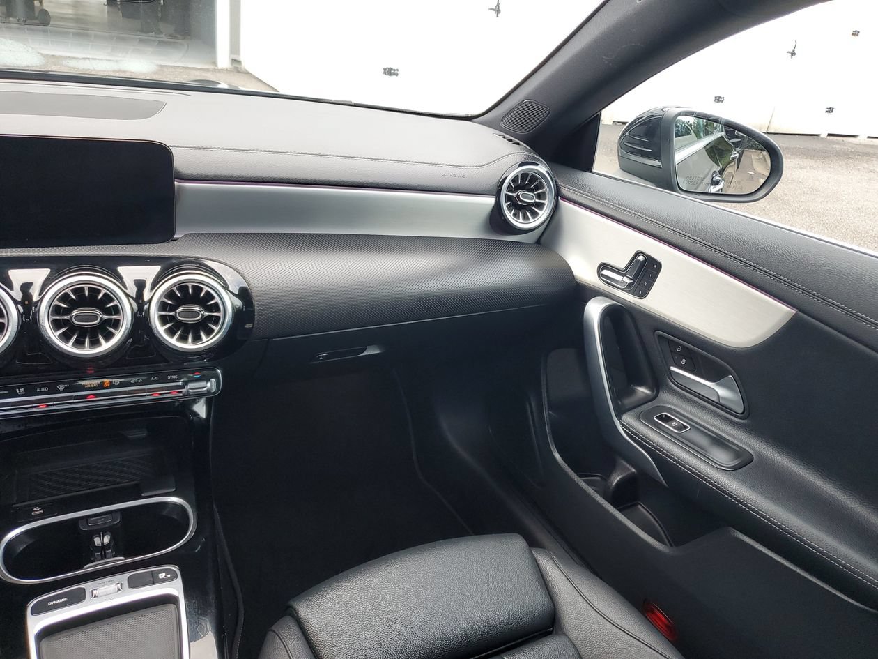 Used 2025 Mercedes-Benz CLA 250 image 14