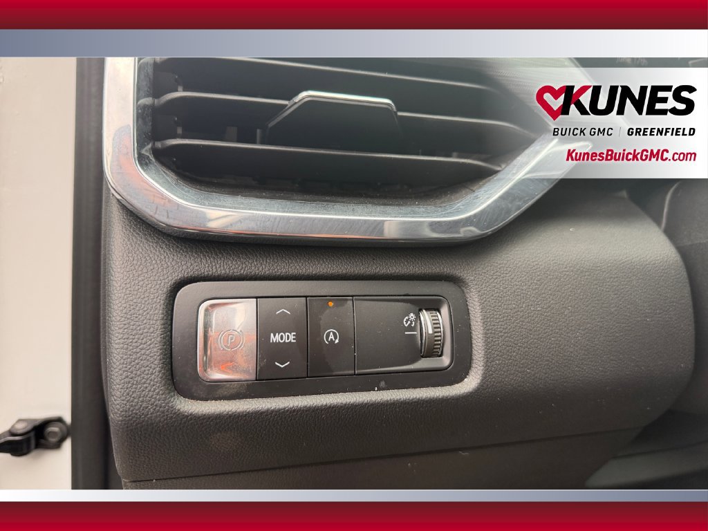 Used 2024 GMC Acadia Elevation FWD image 18