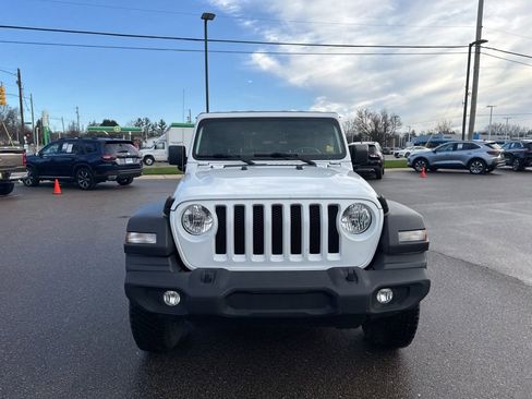 Used 2019 Jeep Wrangler Sport image 8