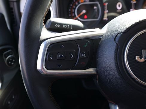 Used 2024 Jeep Wrangler Sahara image 26