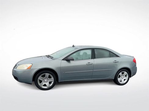 Used 2009 Pontiac G6 Sedan w/ Sun And Sound Package image 5