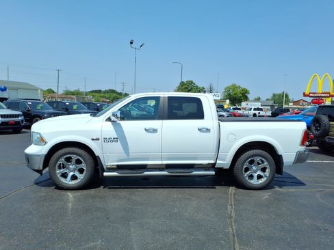 Used 2016 RAM 1500 Laramie w/ Convenience Group AWD/4WD image 7