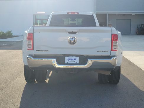 Used 2020 RAM 3500 Big Horn w/ Level 1 Equipment Group AWD/4WD image 7
