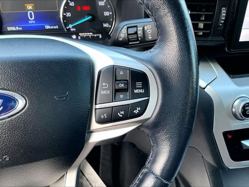 Used 2022 Ford Explorer XLT RWD image 40
