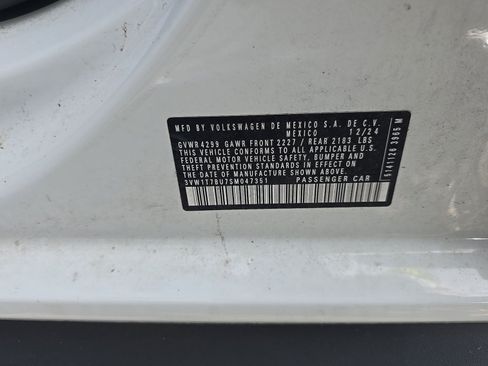 Used 2025 Volkswagen Jetta GLI Autobahn FWD image 8