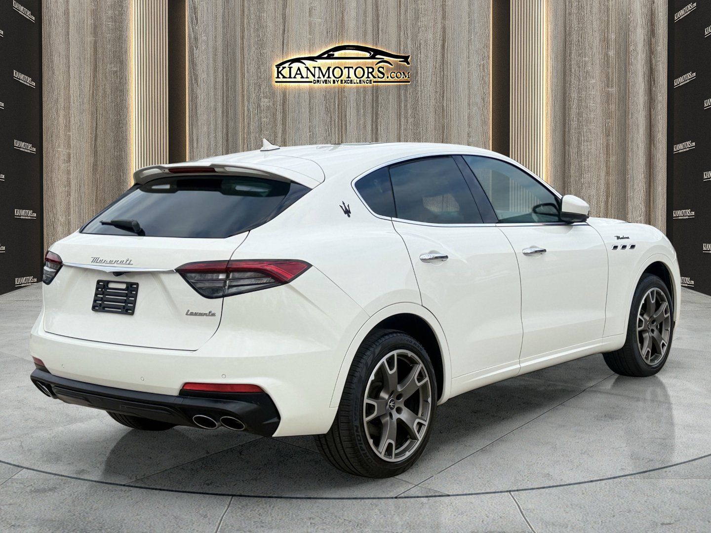Used 2023 Maserati Levante Modena AWD/4WD image 7