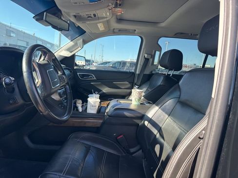 Used 2019 GMC Yukon XL Denali image 23