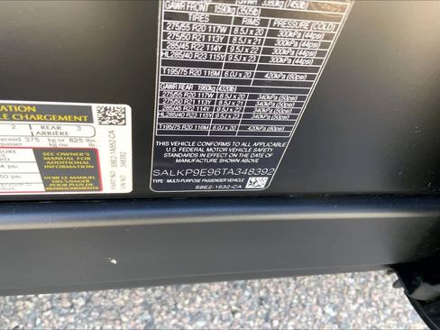 New 2026 Land Rover Range Rover SE image 12