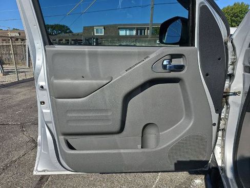 Used 2019 Nissan Frontier Desert Runner RWD image 24