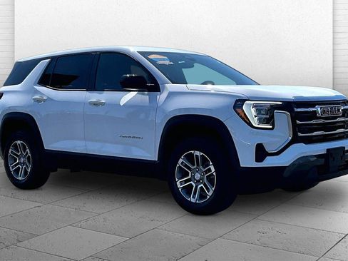 Used 2025 GMC Terrain Elevation AWD/4WD image 1