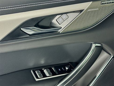 New 2024 Jaguar XF R-Dynamic SE image 18