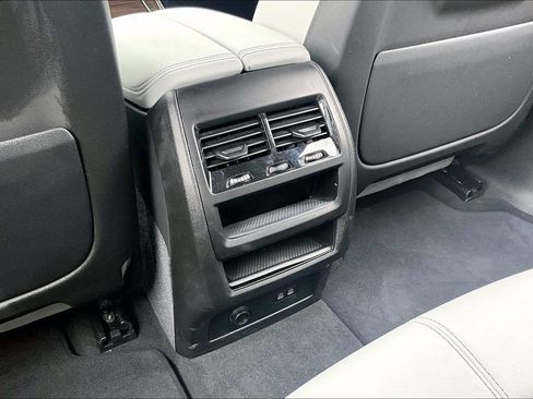 Used 2024 BMW X5 sDrive40i w/ Premium Package image 31