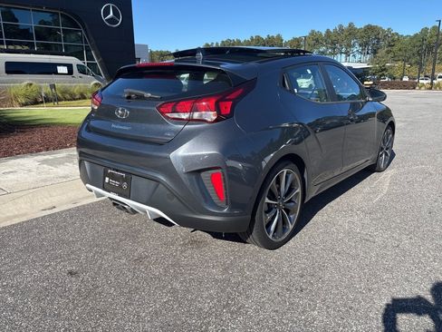 Used 2020 Hyundai Veloster 2.0 Premium image 4