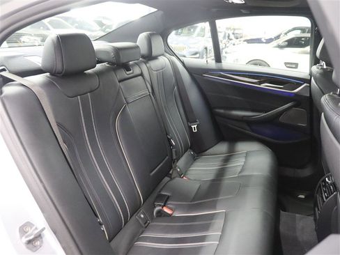 Used 2019 BMW 530i xDrive w/ Convenience Package AWD/4WD image 16