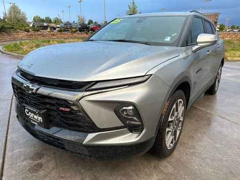 Used 2025 Chevrolet Blazer RS AWD/4WD image 3