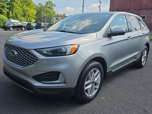 Used 2024 Ford Edge SEL AWD/4WD image 7