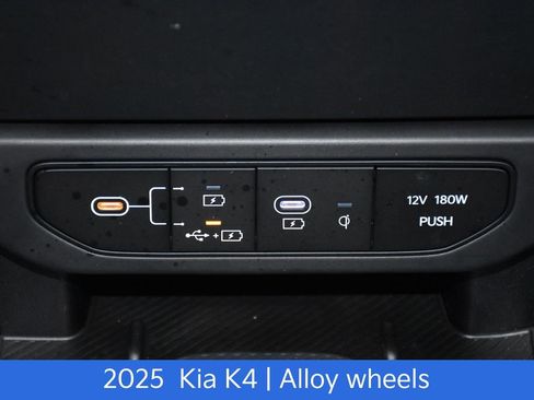 Certified 2025 Kia K4 EX image 22