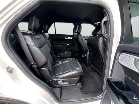 Used 2023 Ford Explorer ST w/ Equipment Group 401A AWD/4WD image 20
